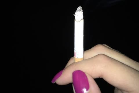 शाम, सिगरेट, मरघट's image