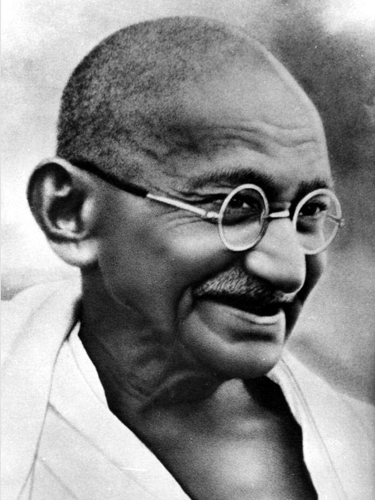 गांधी मजबूरी नही मजबूती हैं's image